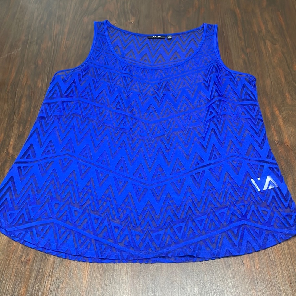 Geometric mesh tank